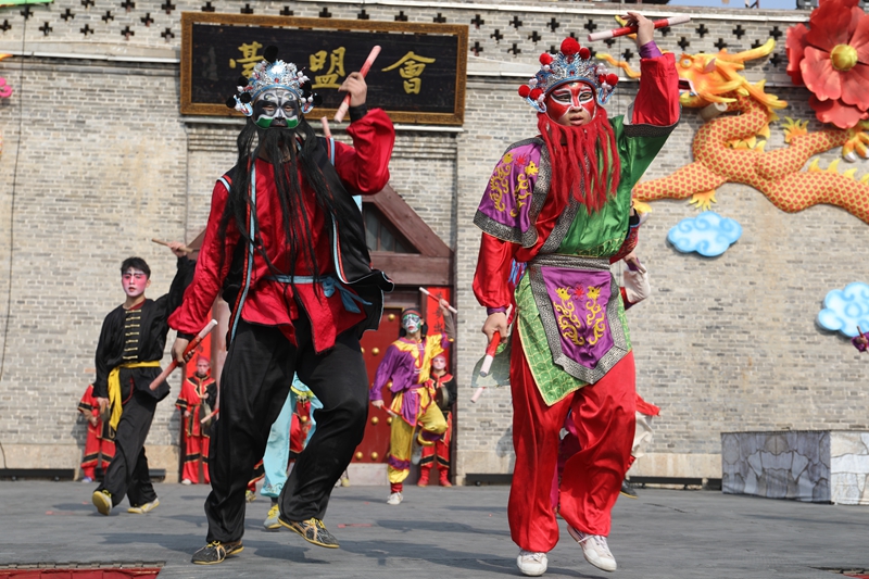 英歌舞展演。鄆城縣文旅局供圖