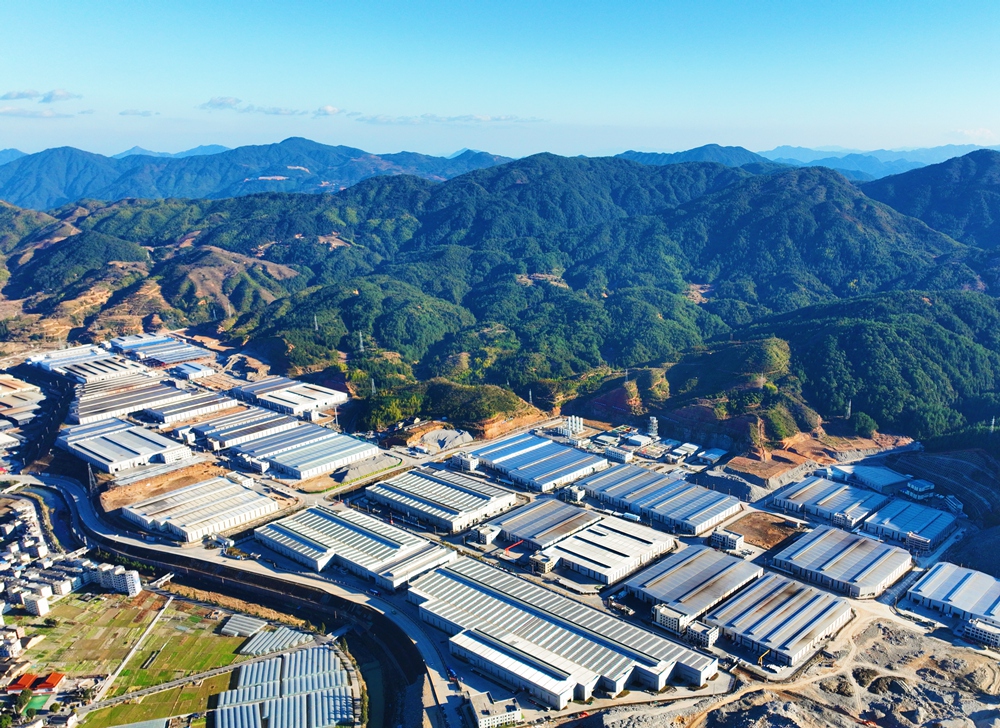 俯瞰周寧縣不銹鋼深加工產(chǎn)業(yè)園。葉曉暉攝